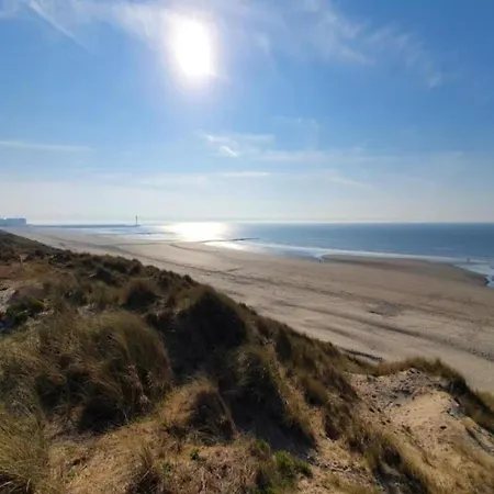 In Near The Apartment *